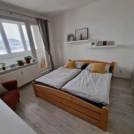 Utulny V Blizkosti Centra Ziliny Apartment *
